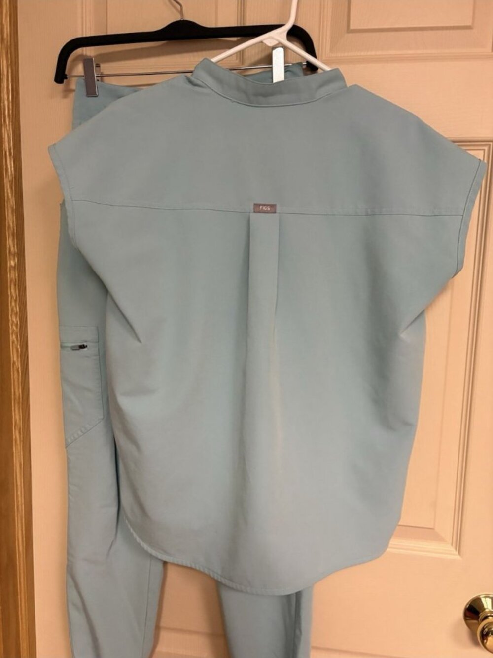 FIGS Technical Collection Unisex Scrub Set Top & Jogger Pants Seaglass Green XS - Picture 5 of 7